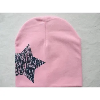 Čepice Zimní dětská čepice s motivem hvězdy - 28