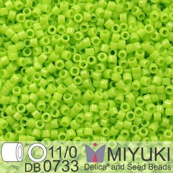 Korálek Korálky Miyuki Delica 11/0. Barva Op Chartreuse DB0733. Balení 5g.