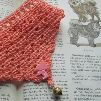 Šátek s rolničkou pro psí slečnu