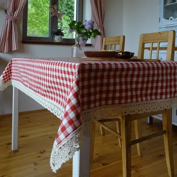 ubrus Ubrus červený kanafas kostky se vzorem s krajkou Ubrus rozměry: 120x160cm