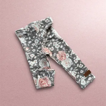 La Bambino Handmade Legíny s potiskem pivoněk 116/122 šedá