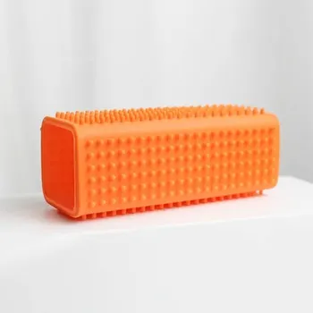 Kartáč pro zvířata Masážní kartáč pro psy na vyčesávání srsti - oranžový