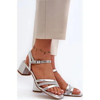 Dámské sandále Dámské sandály na nízkém podpatku z ekokůže Sergio Leone SK046 Barva: Stříbrná, Velikost: 37