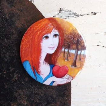 Dekorativní magnet Zuzana Honsová Srdce na dlani magnet 56 mm