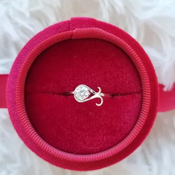 Prsten Stříbrný prsten se třpytivým zirkonem Cesar - 55