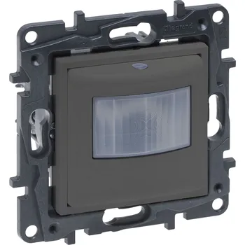 vypínač Niloé™ Step automatický spínač 3 vod.ocelová *863449 Legrand