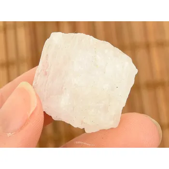 Přírodní kámen Kunzit krystal přírodní 16g Pákistán