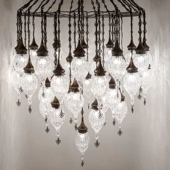 Krásy Orientu Skleněný lustr ve tvaru balónků - bílý - 37 kusů