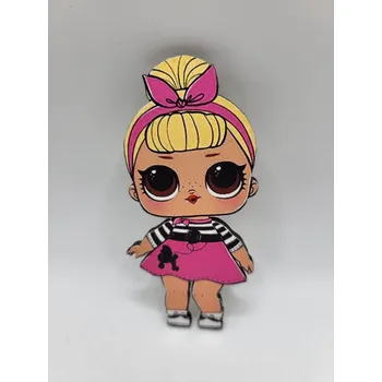 Panenka Loranc Magnetka na dort - Panenka LOL s růžovou mašlí