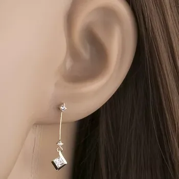 Náušnice Náušnice ze žlutého 14K zlata - čiré zirkony, tenká tyčinka s blýskavým čtverečkem