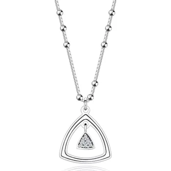 Náhrdelník Náhrdelník ze stříbra 925 - brilianty, trojúhelníky se zaoblenými rameny, korálky.