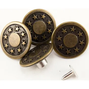 Knoflík Narážecí knoflík s hvězdičkami - staromosazná - průměr 2 cm