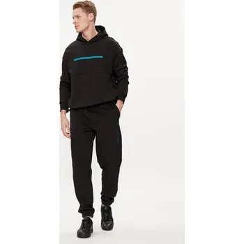 Pánské oblečení Calvin Klein Mikina Color Embosed Logo K10K112442 Černá Regular Fit L