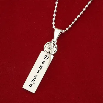 Přívěsek Přívěsek s řetízkem z chirurgické oceli Flower vertical