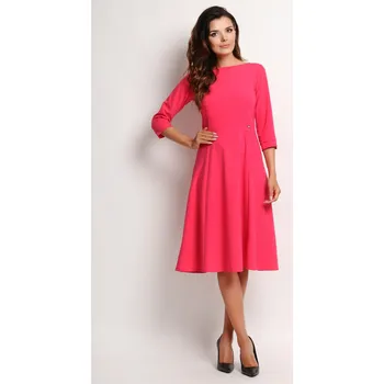 Dámské šaty Elegantní šaty klasického střihu s 3/4 rukávy A112 Barva: Růžová, Velikost: S