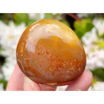 Přírodní kámen Karneol hladký kámen z Madagaskaru 115g