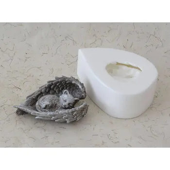 Silikonová forma - Kočička v křídle - 110 x 75 x 38 mm