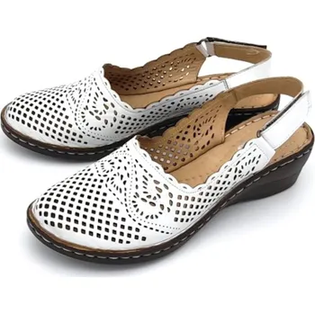 Dámské sandále Dámské kožené sandále 044 2019 Klop bílá Barva: Bílá, Velikost: 39