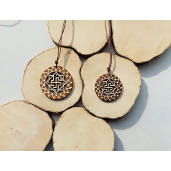 Přívěsek Přívěšek na krk: Valkirija Průměr přívěsku: Větší, Okraj přívěsku: Vyřezaný