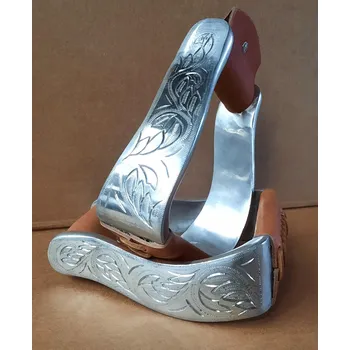 Jezdecké sedlo GVR Hliníkové třmeny zdobené