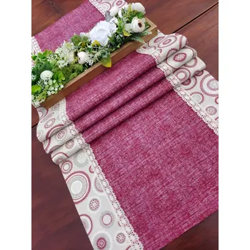 ubrus Běhoun - vínová v režném efektu v kombinaci s mandalkami na režné