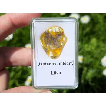 Přírodní kámen Jantar světle mléčný (Litva) 1,8g