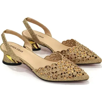 Dámské lodičky Ažurové lodičky s kamínky Velikost: 41, Barva (Varianta): Gold