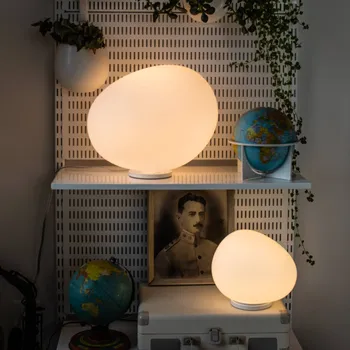 Lampička Foscarini Gregg media stolní lampa se stmívačem - délka napájecího kabelu 210 cm bílý satinovaný 1 x 150 W - Doprava zdarma
