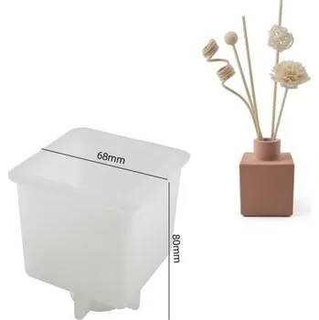 Forma na odlévání Silikonová forma Váza čtvercová 769B 68x80mm