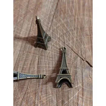 Přívěsek Přívěsek Eiffelova věž barva staromosaz