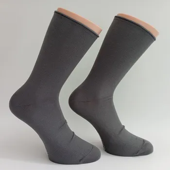 Pánské ponožky Zdravotní BAMBUSOVÉ ponožky TREPON ROLLED TM. ŠEDÉ s nesvírajícím ruličkovým lemem velikosti ponožek: 32-33 ( EUR vel. 48-49)