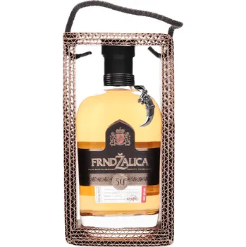 Pálenka Pacho Matrtaj Frndžalica 50 % 0,7 l dárkové balení kazeta