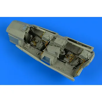Plastikový model Aires 1/32 Panavia Tornado GR.1 - early v. cockpit set (Revell)