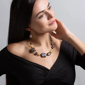 Náhrdelník Lampglas Náhrdelník Egyptian Goddess s 24karátovým zlatem v perlách Lampglas