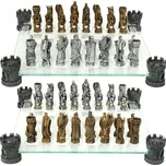 Ute Mayer Šachové figurky Rytíři a Draci