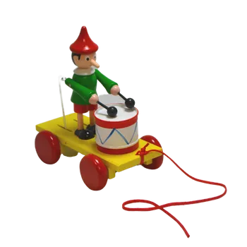 Dřevěná hračka Tahací kluk s bubínkem