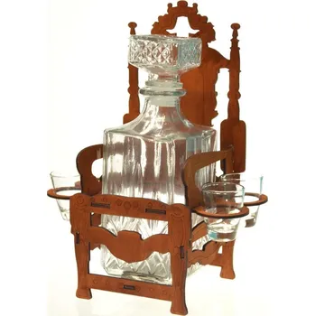 Žertovný předmět Kráľovské kreslo s láhvi a štamprlíčkami