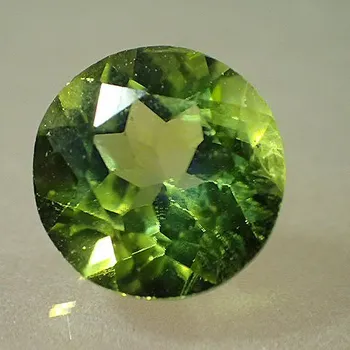 Přírodní kámen Peridot z Pákistánu 7mm Váha: 1.46ct
