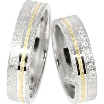 Prsten Zlatnictví Helios Stříbrné snubní prsteny se zlatým proužkem GS-29