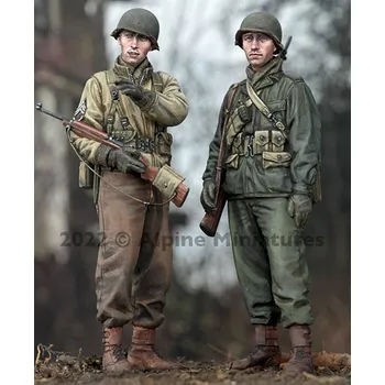 Plastikový model Alpine Miniatures 1/35 WW2 Infantry Set (2 figures)