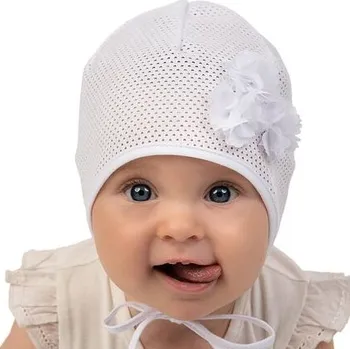 Kojenecká čepice letní kojenecká čepička bílá s kytičkami velikost 40