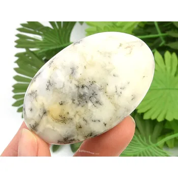 Přírodní kámen Hladký dendritický opál 77g