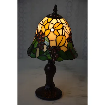Stojací lampa Tiffany lampa s květinami a vínem - krásná