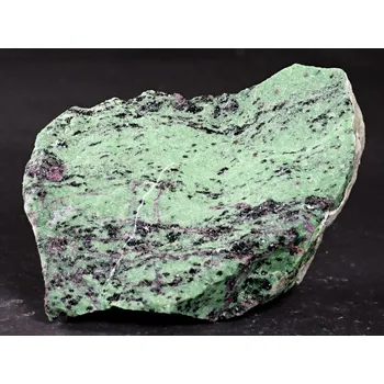 Drahý kámen Magieprirody.cz Rubín v zoisitu surový kámen 1.120 kg - Tanzánie #K52