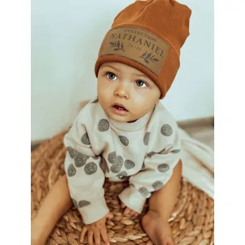 Kojenecká čepice Zimní čepička s gravírováním JMÉNA, pro dítě Barva čepičky: Hnědá, Velikost dětské čepičky: 35 - 40 cm - od 0 měsíců do 5 měsíců