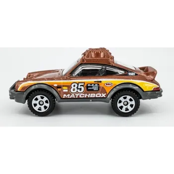 Matchbox™ Nejlepší německé angličáky 1985 PORSCHE 911 RALLY, Mattel HPC58