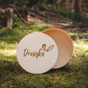 Dárková krabička Dřevěná krabička kulatá OUŠKA ( 20x7 cm ) Rozměr krabičky: 14 x 5,5 cm