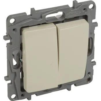 vypínač Vypínač střídavý dvojitý č.6+6 Niloé béžová Legrand 764602