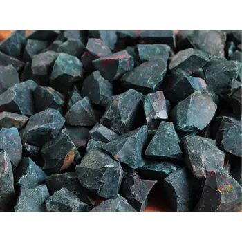 Magieprirody.cz Heliotrop surový kámen 4 - 7 cm - Indie #538 Množství: 100g