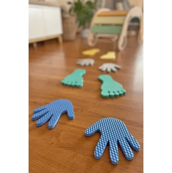 VYLEN Hra láva- set ruce a nohy